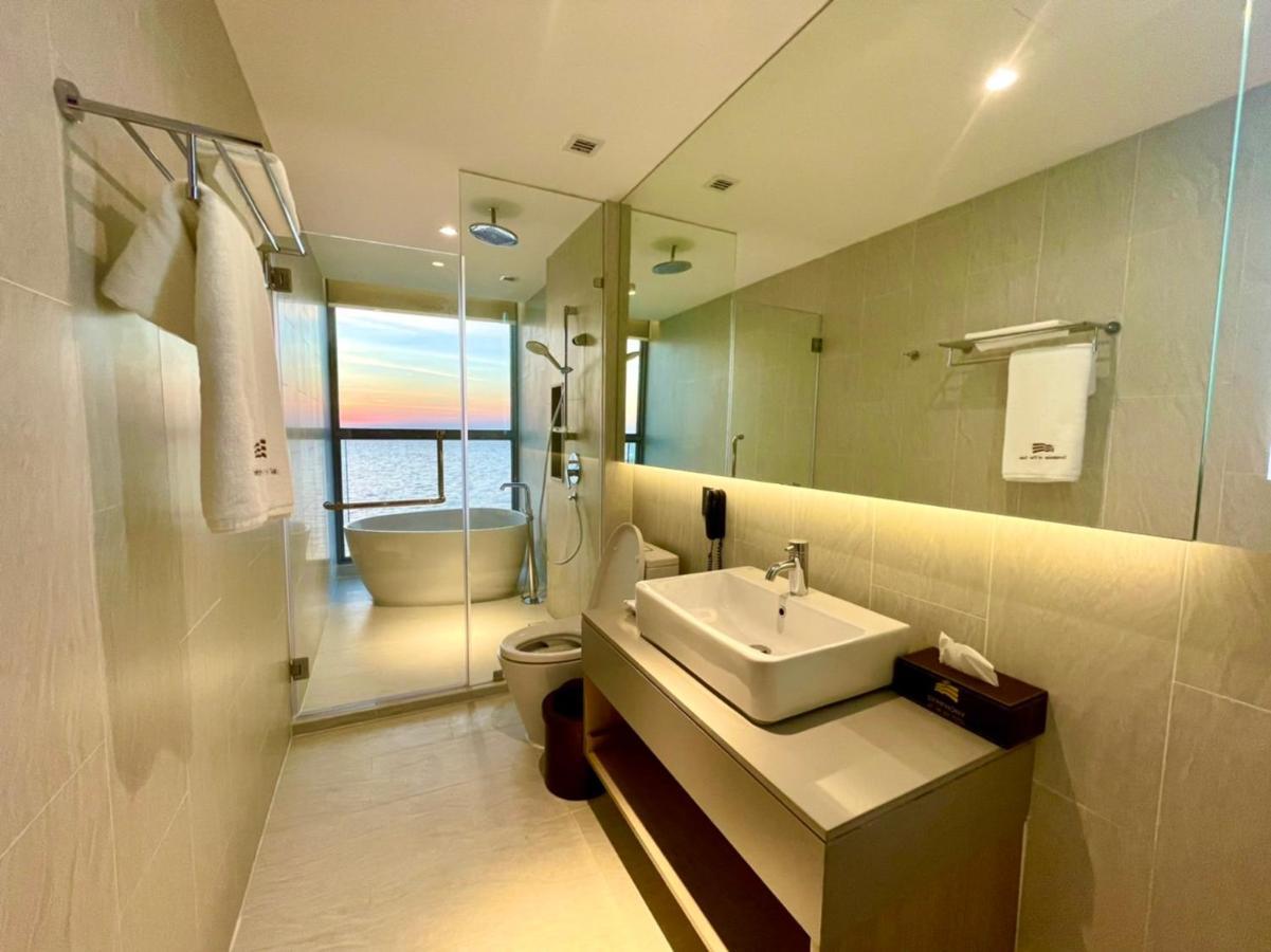 Symphony Of The Sea Hotel Bangsaen Exterior foto